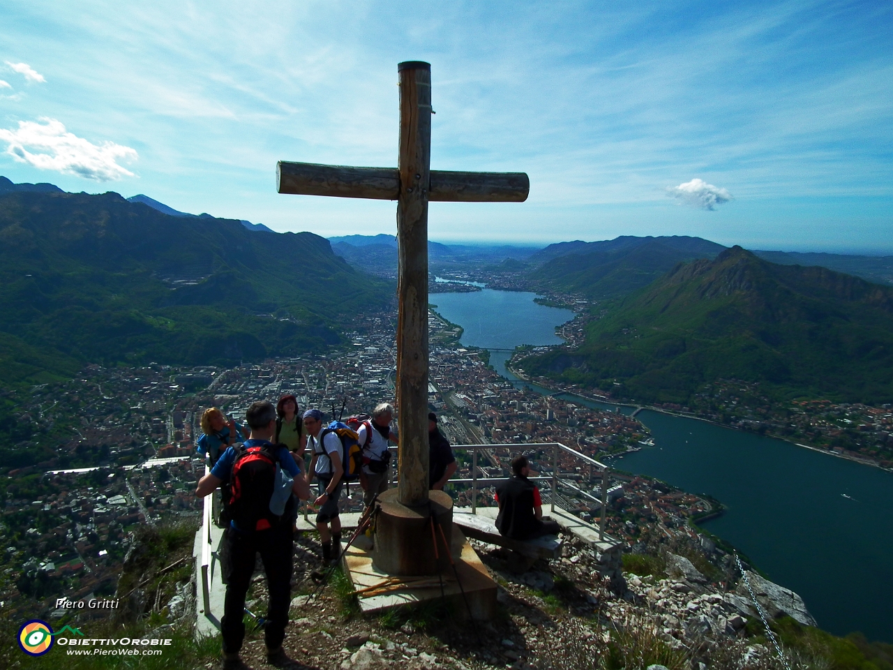 36 vista verso Lecco e i laghi....JPG